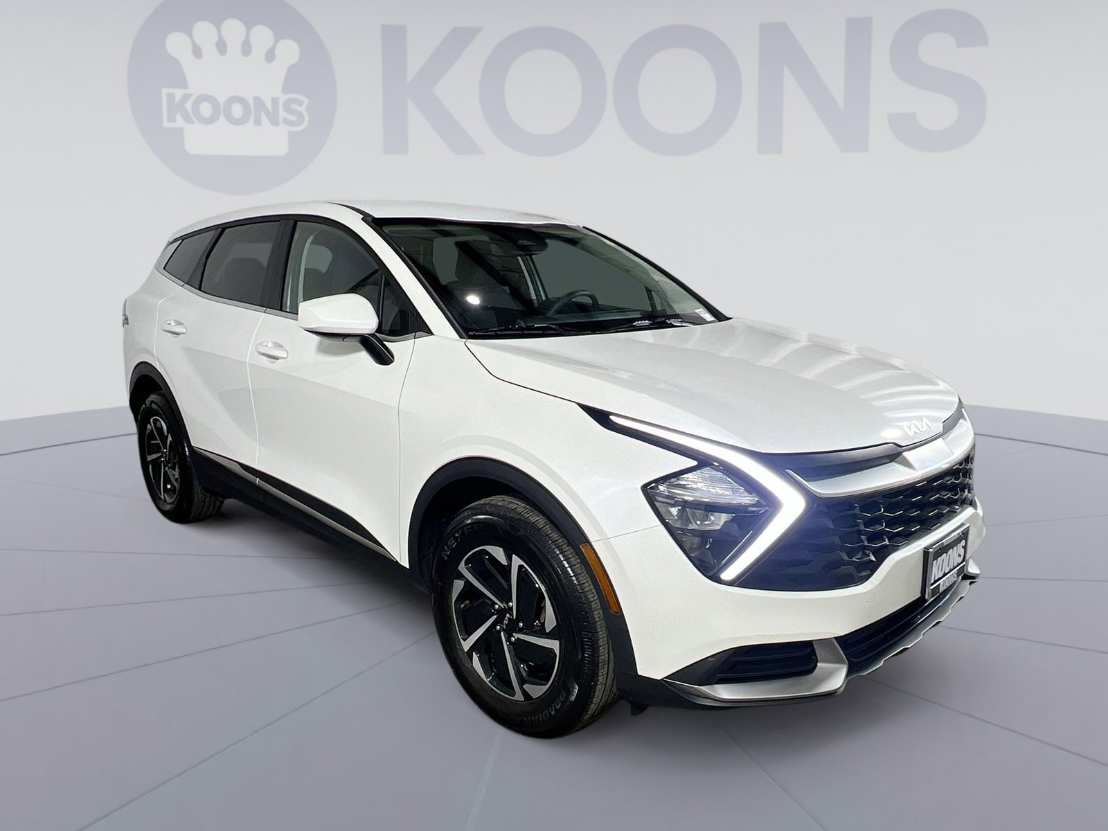 Used 2023 Kia Sportage LX image 7