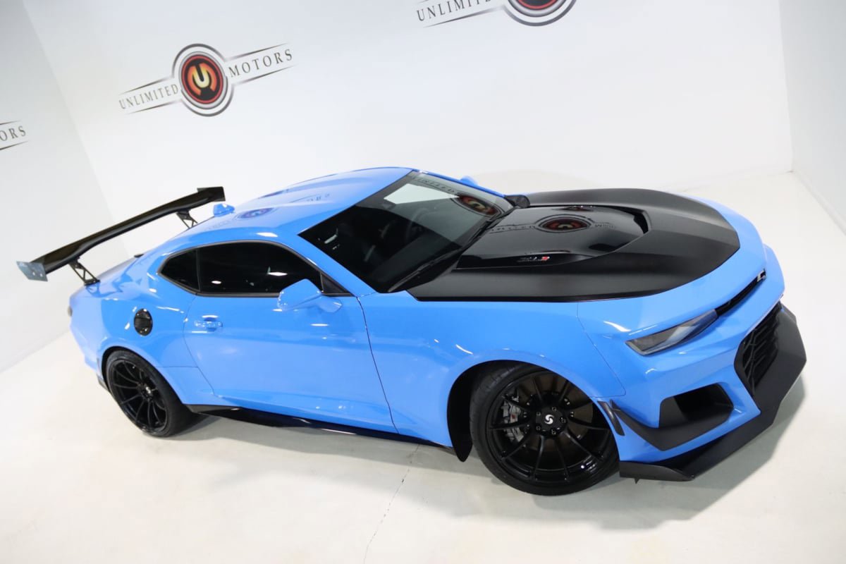 Used 2022 Chevrolet Camaro ZL1 RWD image 73