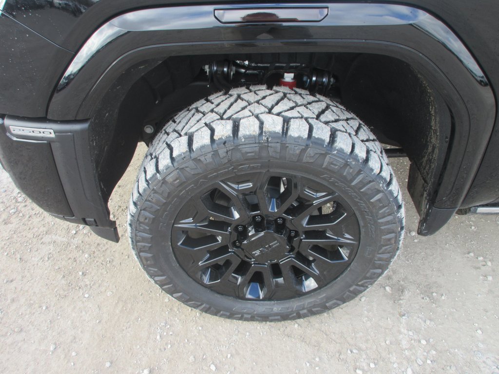 New 2026 GMC Sierra 2500 Denali Ultimate image 13