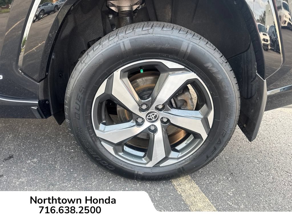 Used 2023 Toyota RAV4 SE w/ Weather & Moonroof Package AWD/4WD image 13