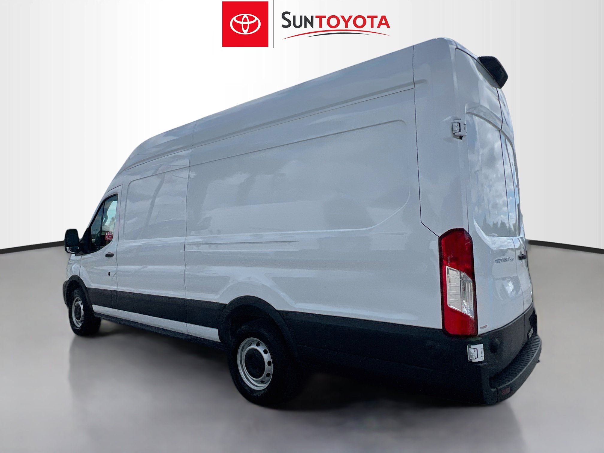 Used 2024 Ford Transit 250 148 High Roof Extended w/ Load Area Protection Package RWD image 6