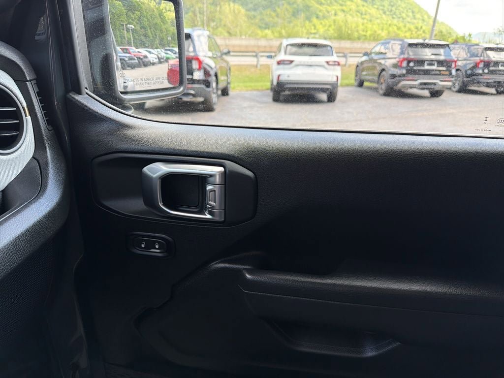 Used 2025 Jeep Wrangler Unlimited Sport S 4xe AWD/4WD image 24