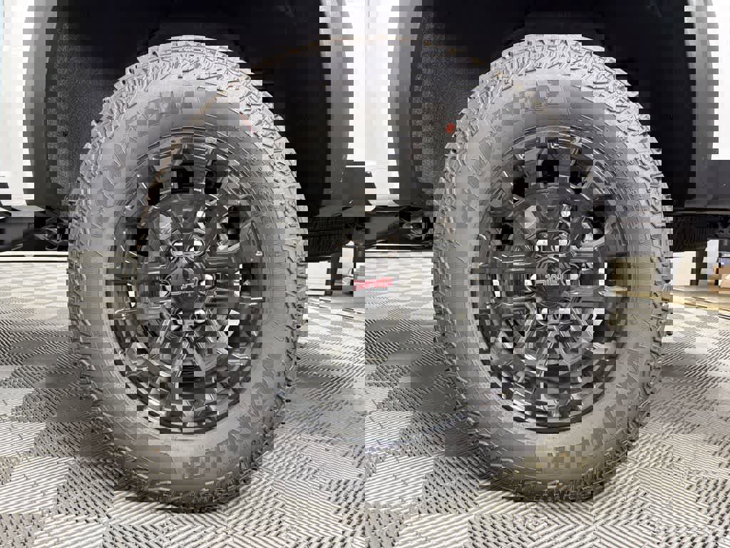 New 2026 GMC Canyon Elevation w/ Convenience Package image 33