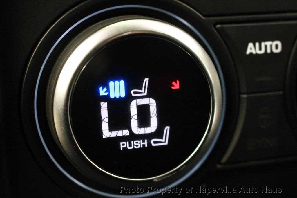 Used 2023 Land Rover Defender 130 SE AWD/4WD image 34