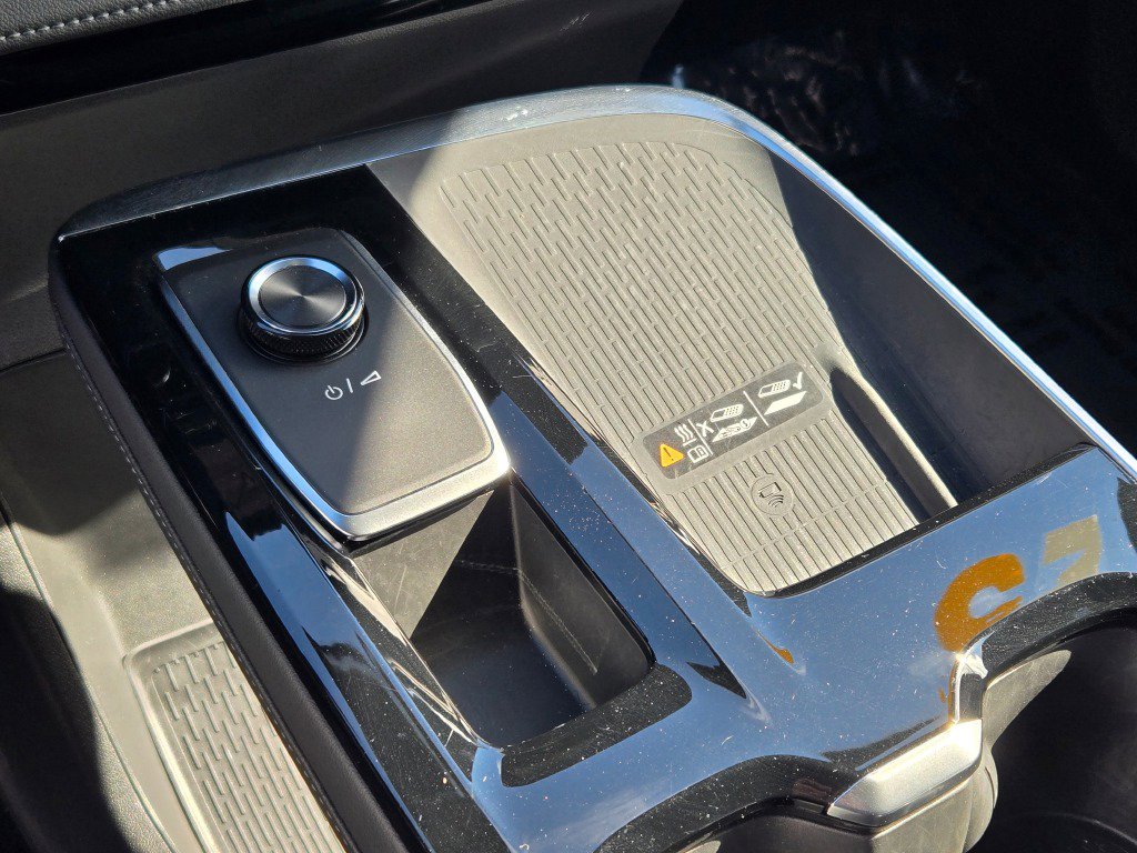 Certified 2025 Buick Enclave Preferred image 31