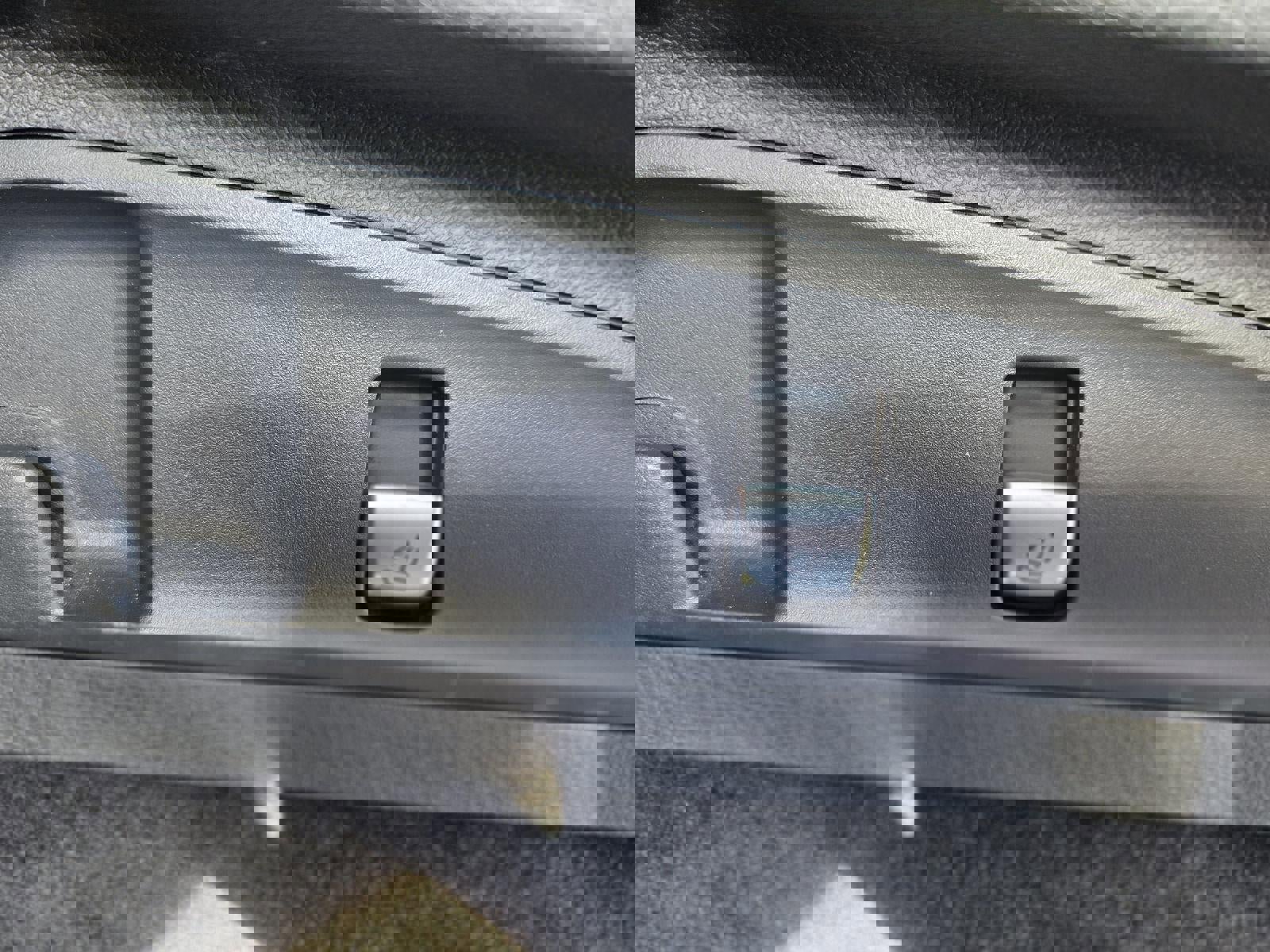 Used 2018 Mercedes-Benz GLC 300 4MATIC Coupe image 43