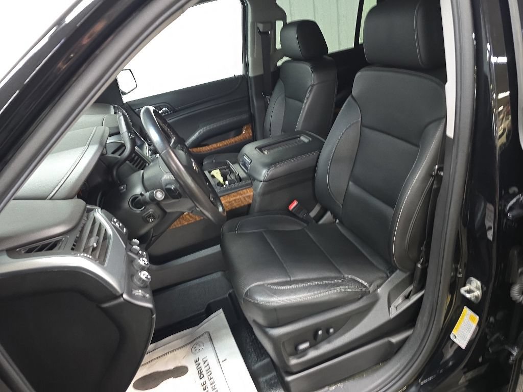 Used 2018 Chevrolet Tahoe Premier AWD/4WD image 32