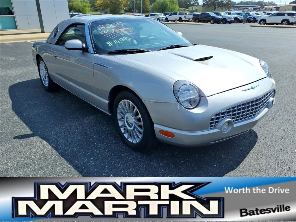 Used 2005 Ford Thunderbird Deluxe video 1