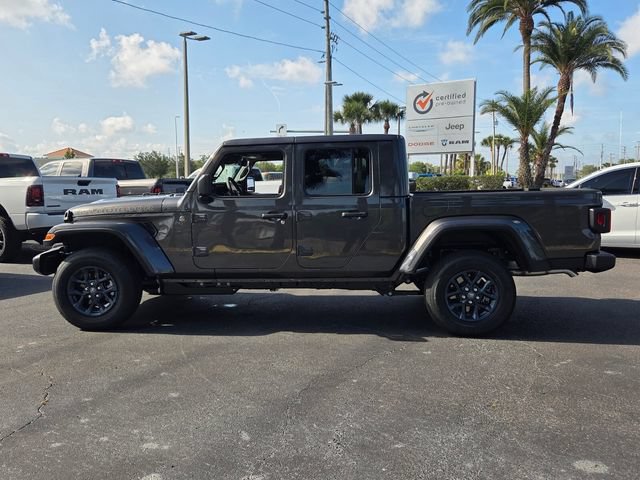 Used 2026 Jeep Gladiator Sport AWD/4WD image 4