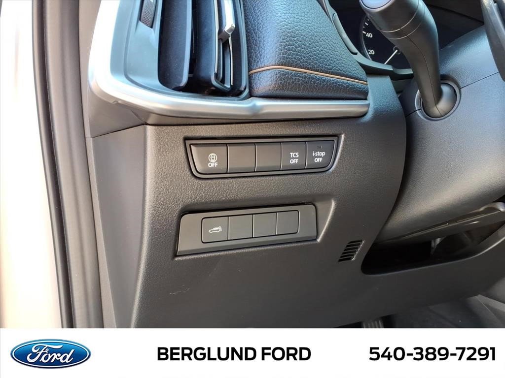 Used 2024 MAZDA CX-90 3.3 Turbo w/ Preferred Plus AWD/4WD image 23