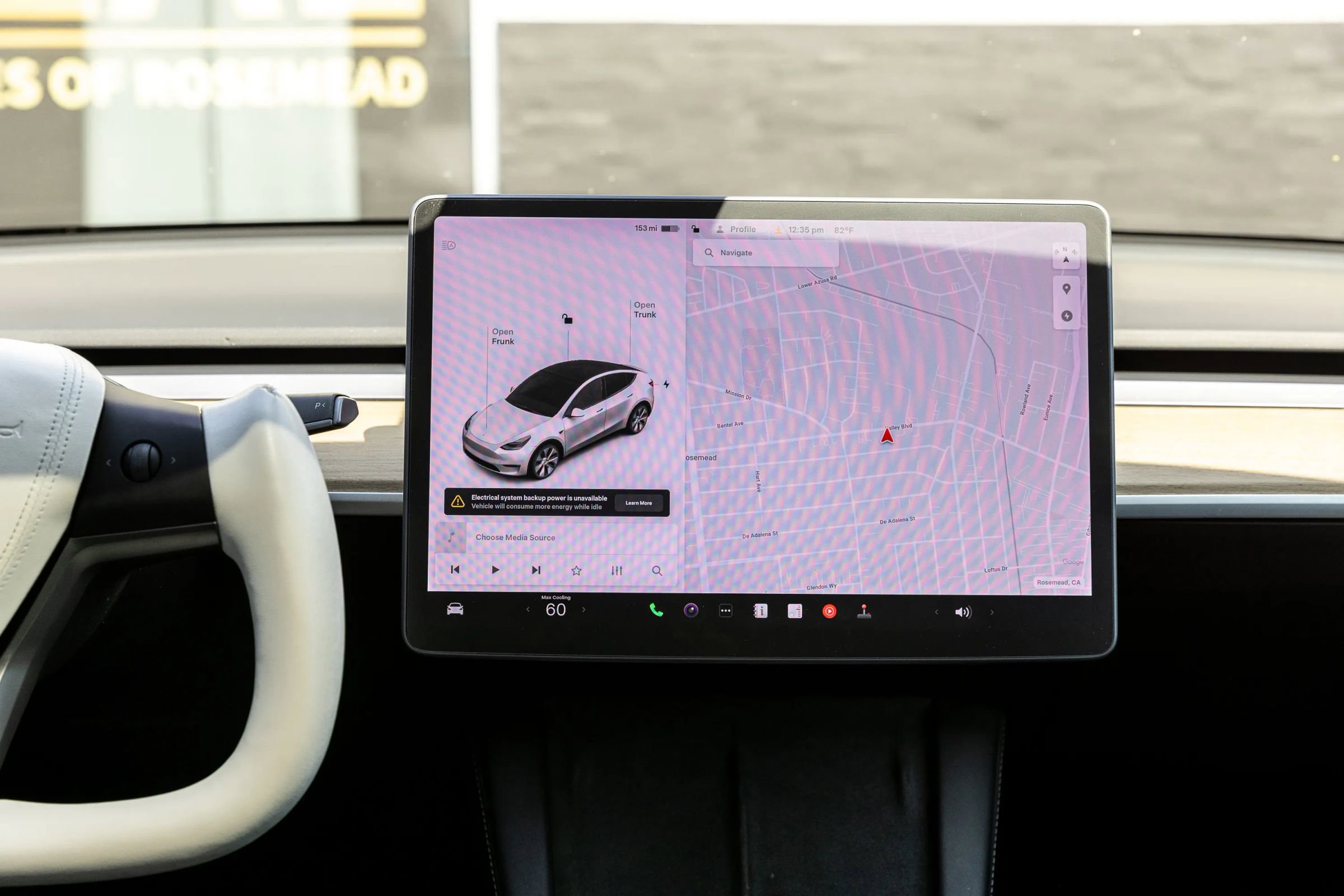 Used 2021 Tesla Model Y Long Range AWD/4WD image 18