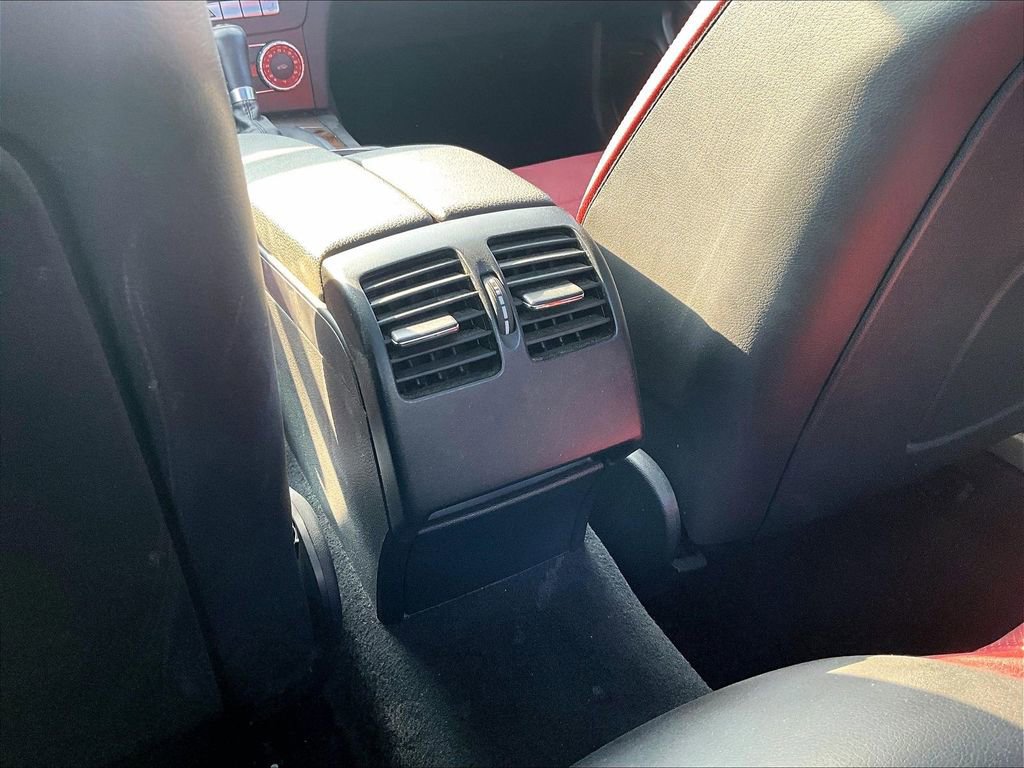 Used 2015 Mercedes-Benz C 250 Coupe image 27