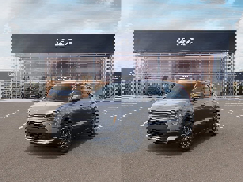 New 2025 Kia Niro LX