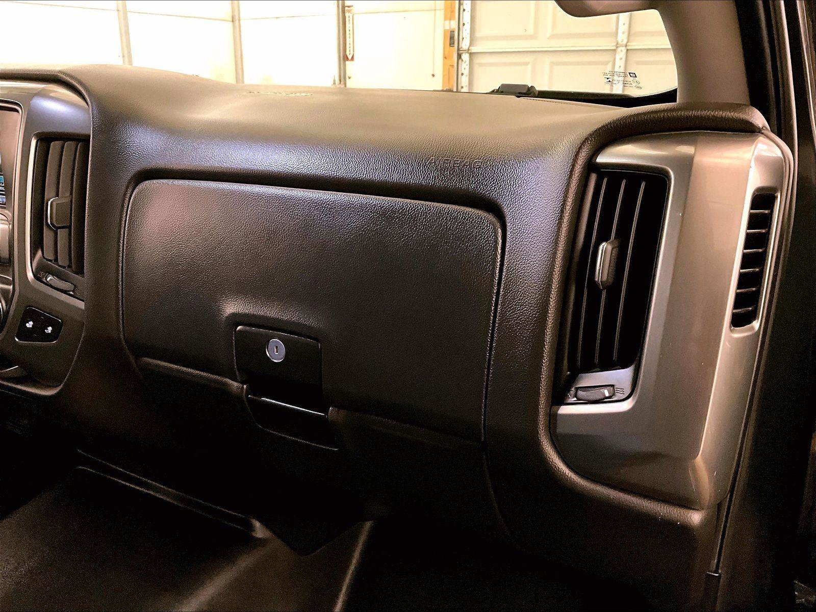 Used 2018 Chevrolet Silverado 1500 LT w/ All Star Edition AWD/4WD image 15
