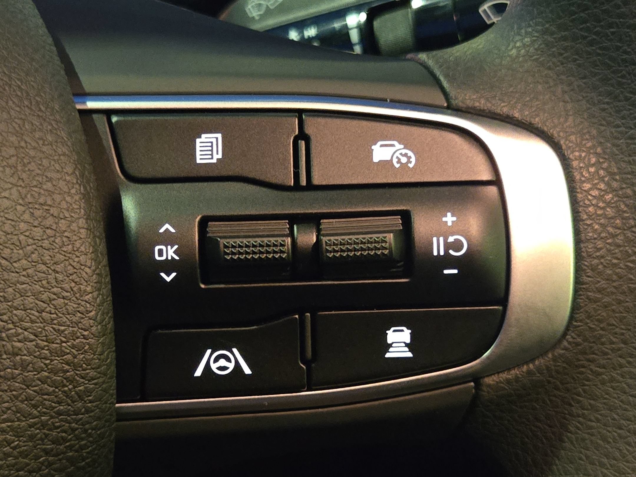 New 2026 Kia K5 LXS FWD image 20
