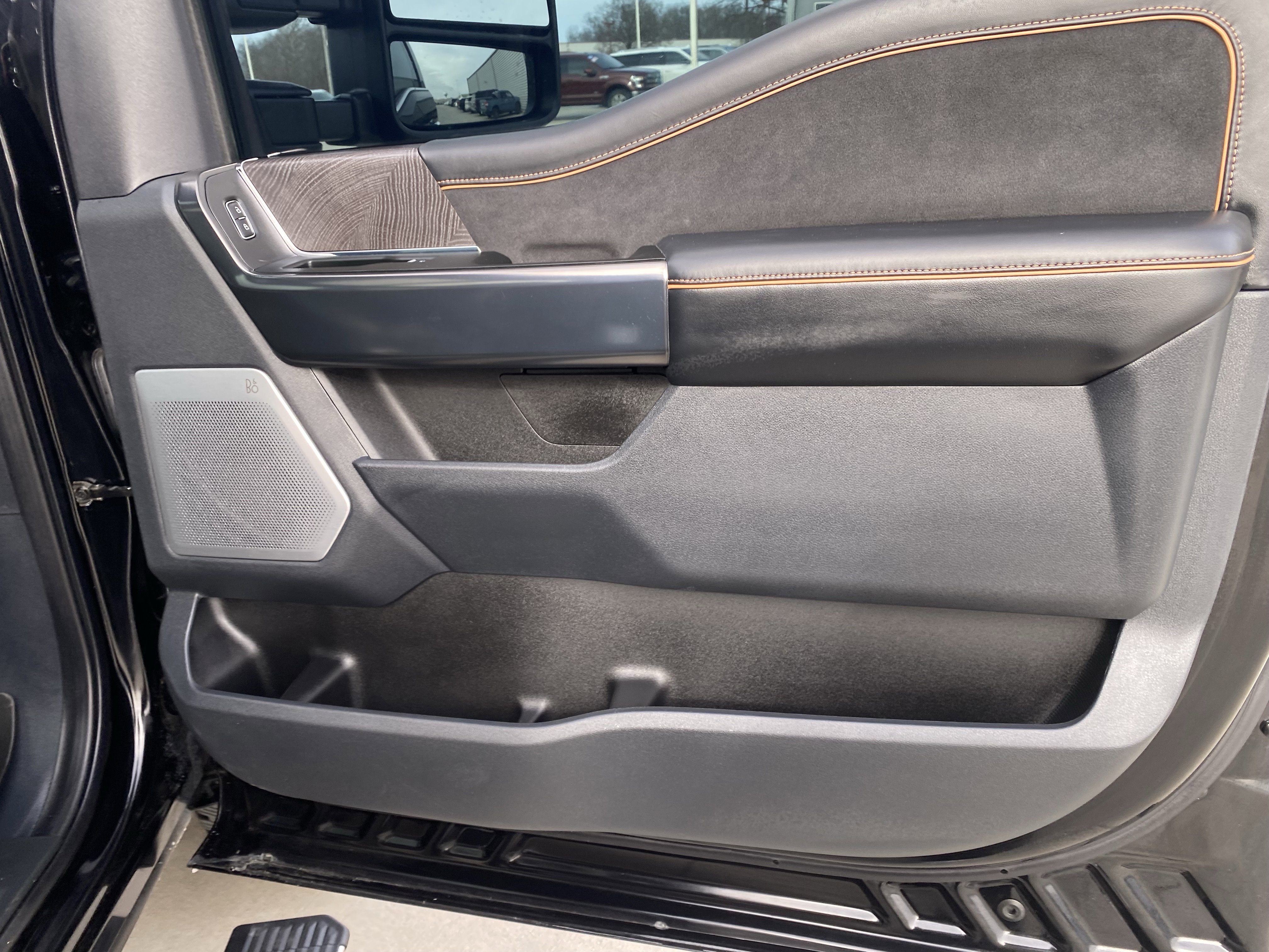 Used 2024 Ford F250 Platinum image 12