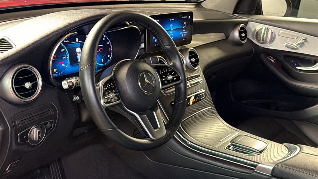 Used 2021 Mercedes-Benz GLC 300 4MATIC w/ AMG Line image 27