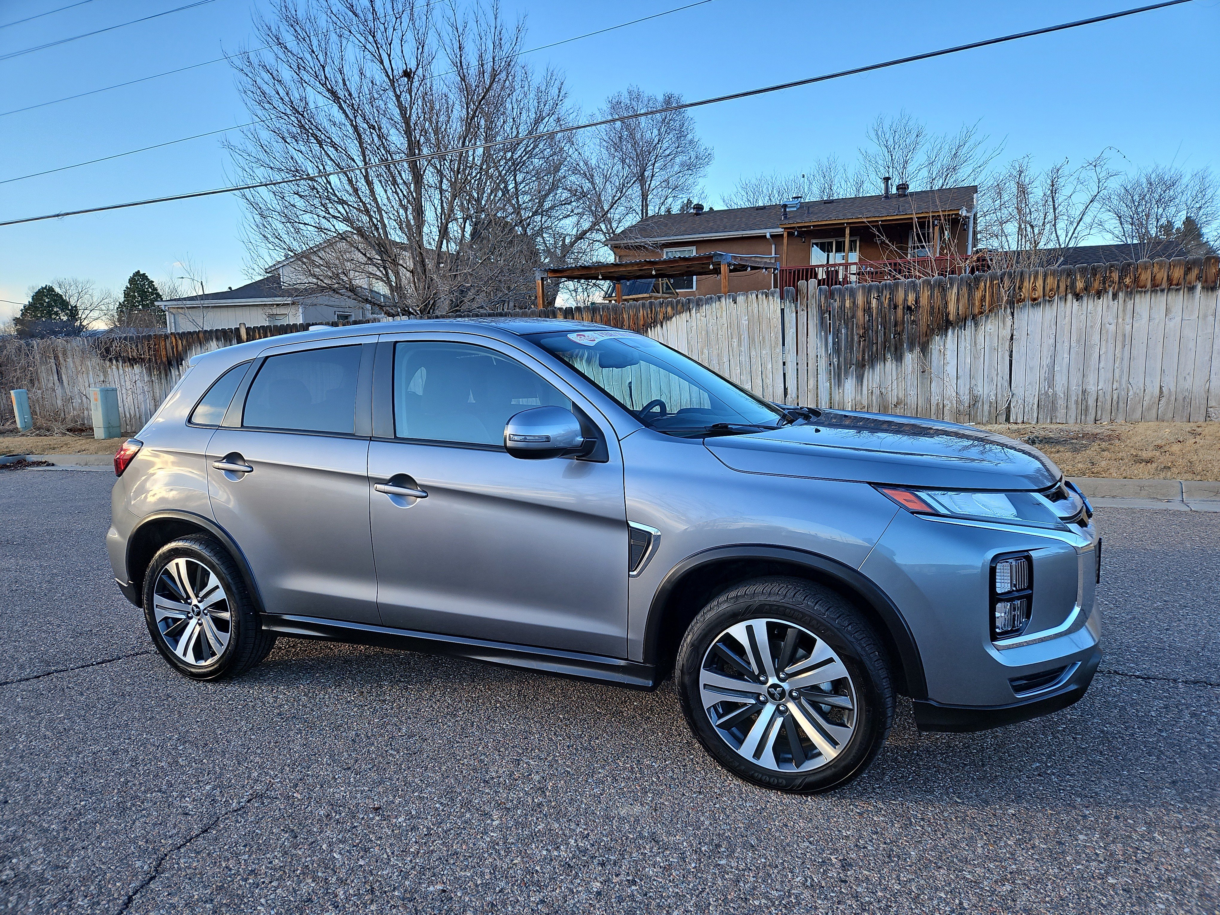 Used 2022 Mitsubishi Outlander Sport SE image 2