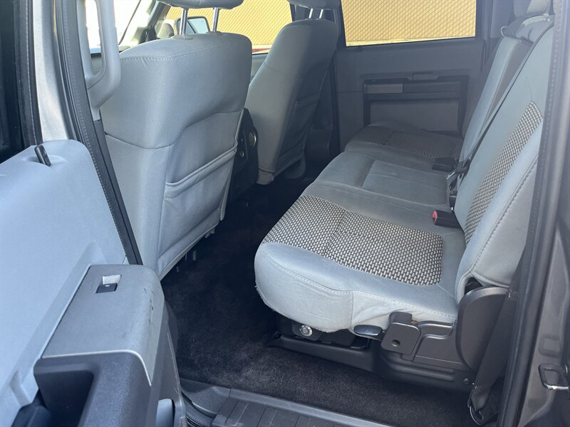 Used 2011 Ford F250 XLT w/ XLT Premium Pkg image 9