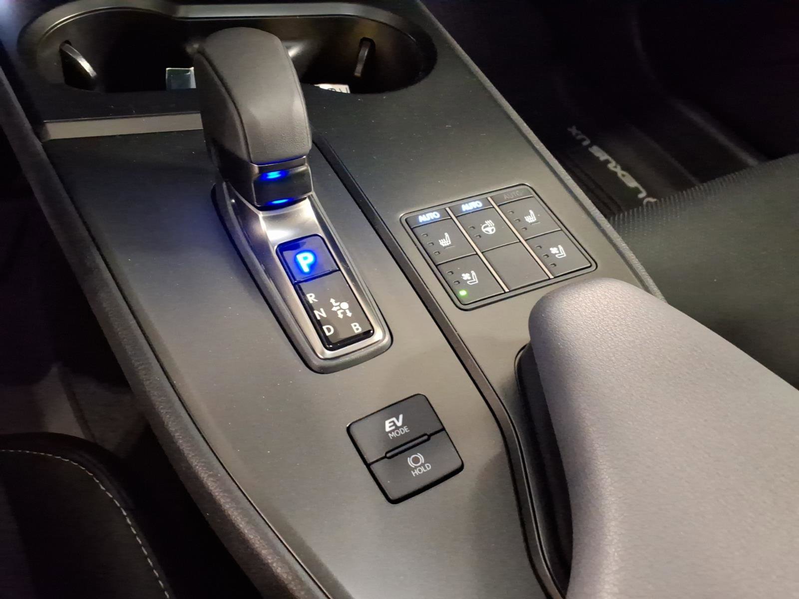 New 2026 Lexus UX 300h AWD image 10