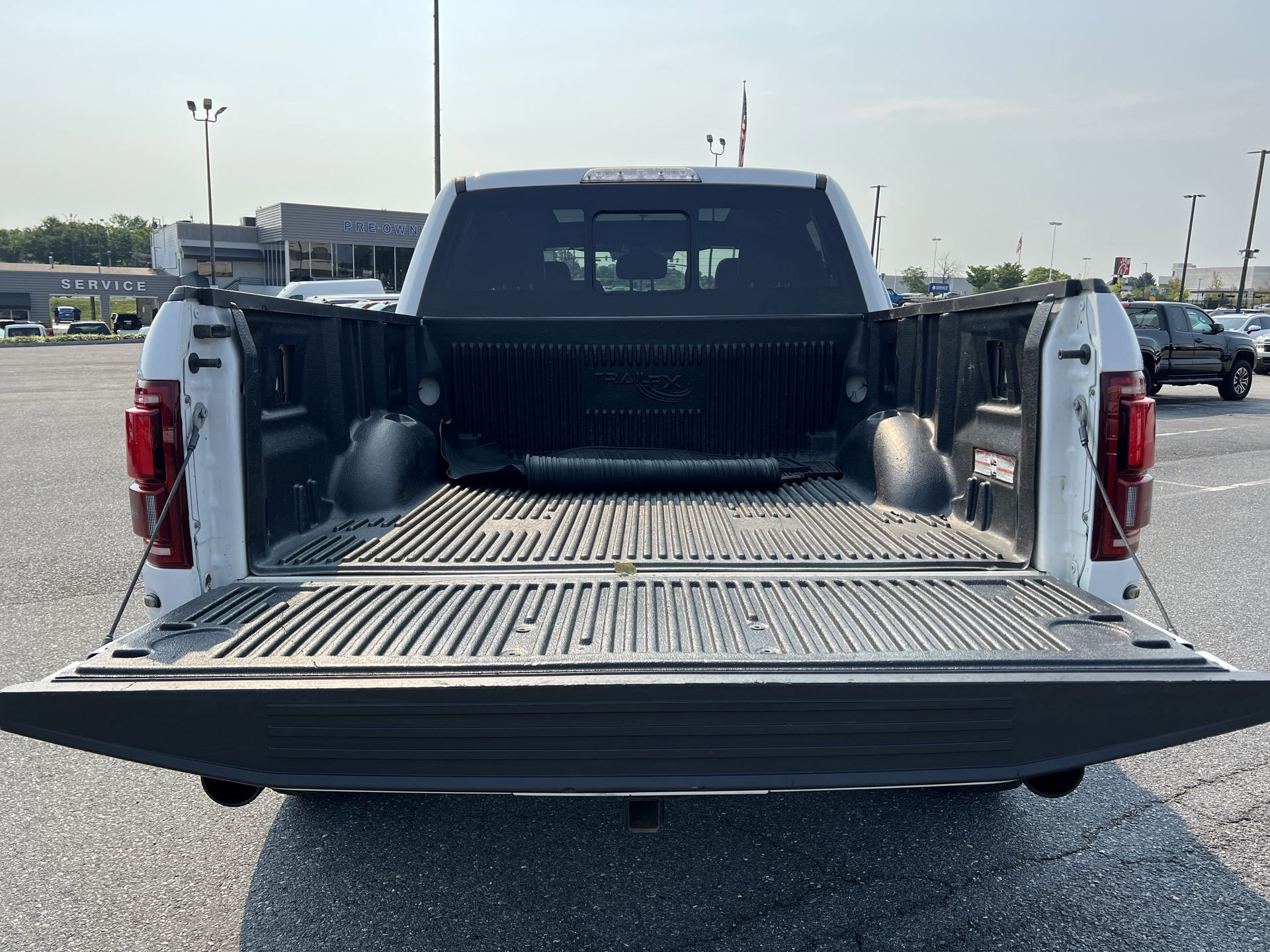 Certified 2018 Ford F150 Raptor w/ Equipment Group 802A Luxury AWD/4WD image 25