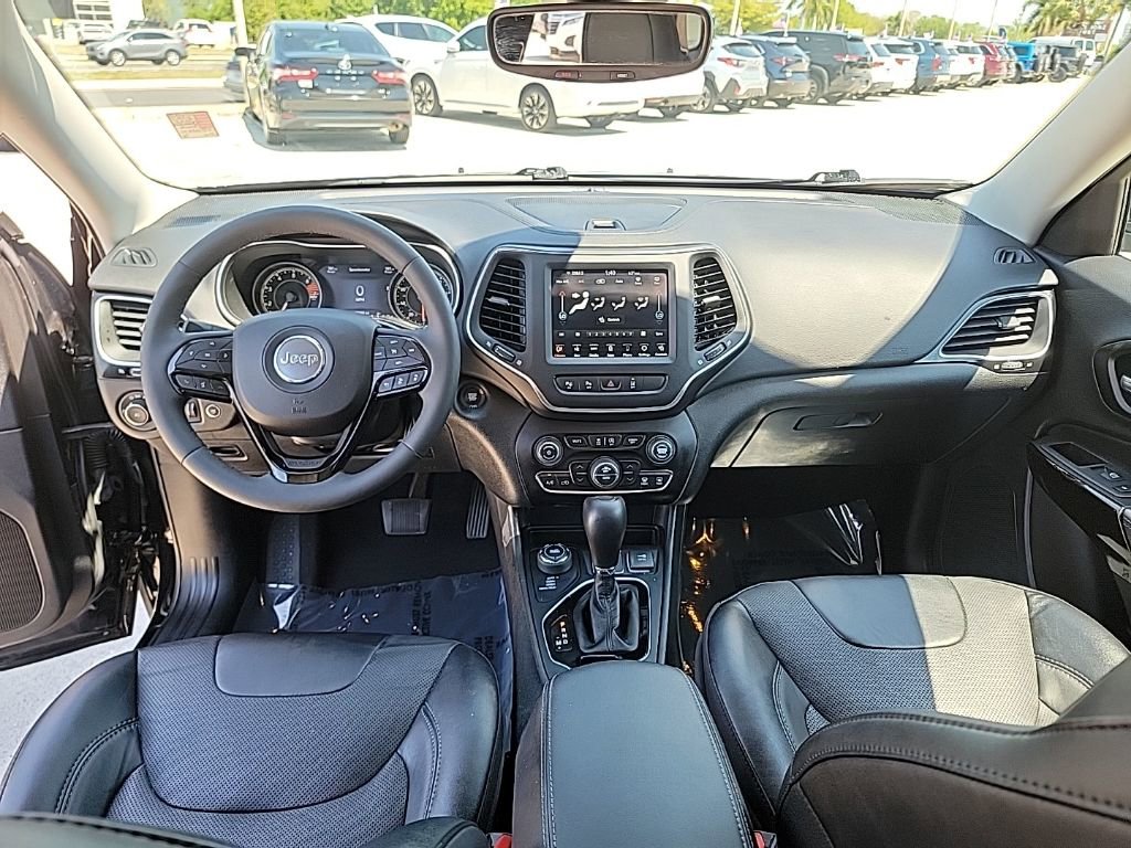 Used 2023 Jeep Cherokee Altitude Lux image 17