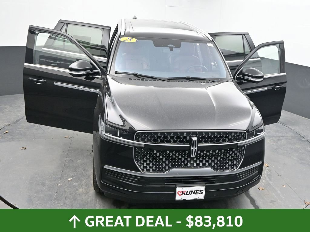 Used 2025 Lincoln Navigator Reserve AWD/4WD image 66