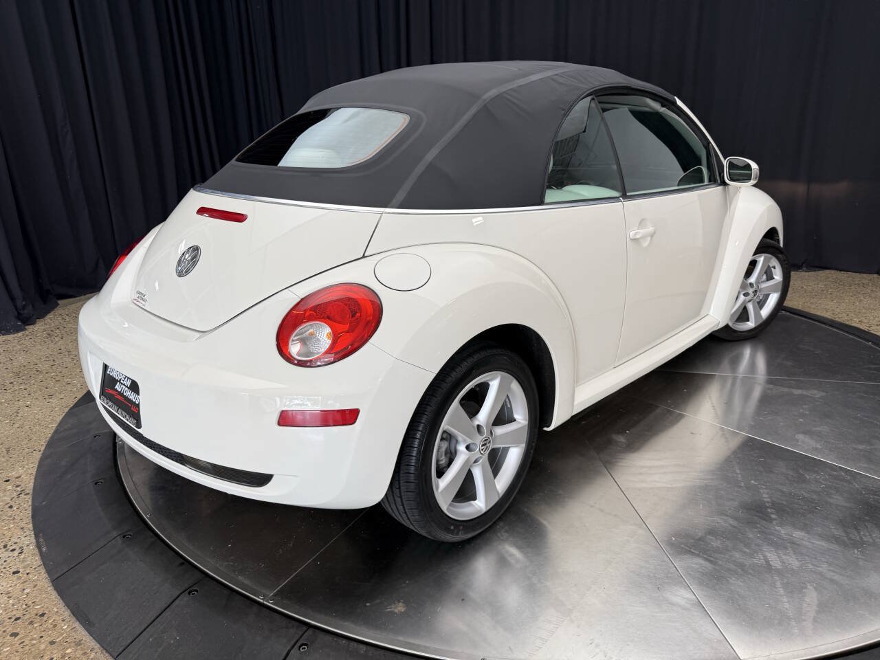 Used 2007 Volkswagen Beetle Triple White Edition FWD image 15