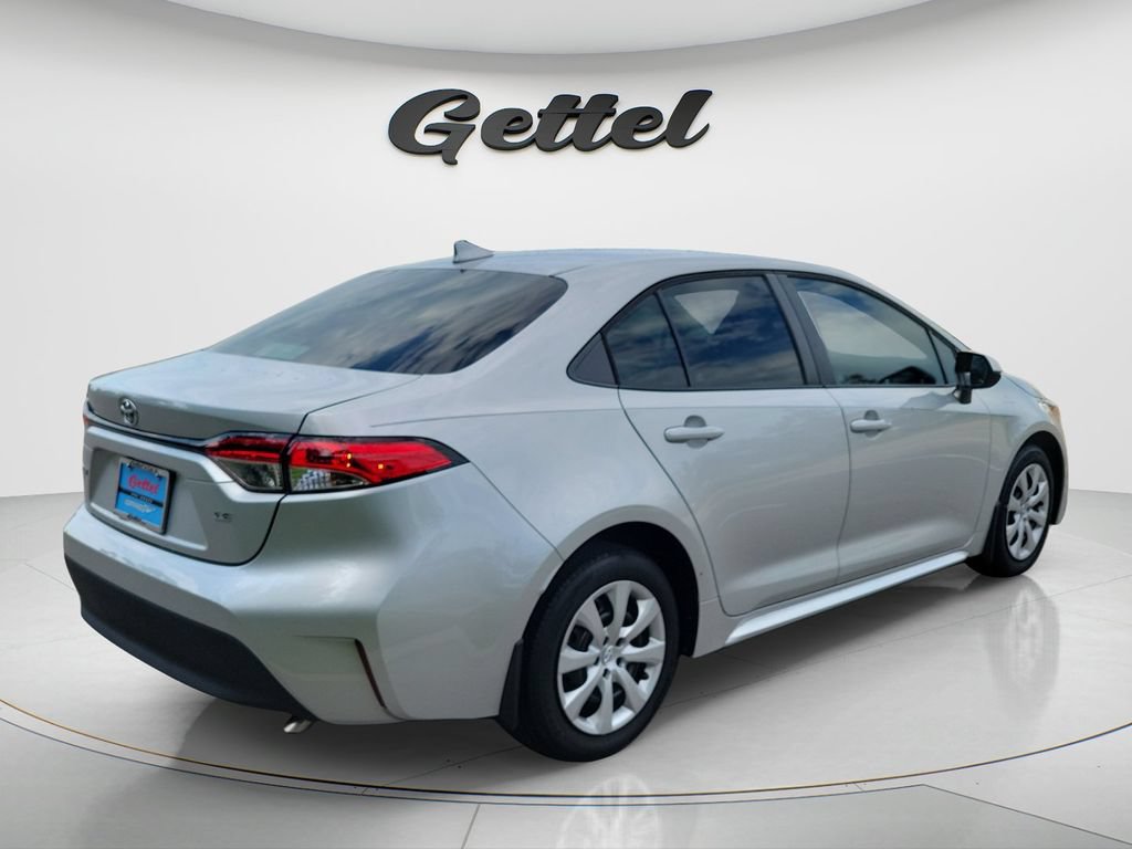 Certified 2023 Toyota Corolla LE FWD image 5