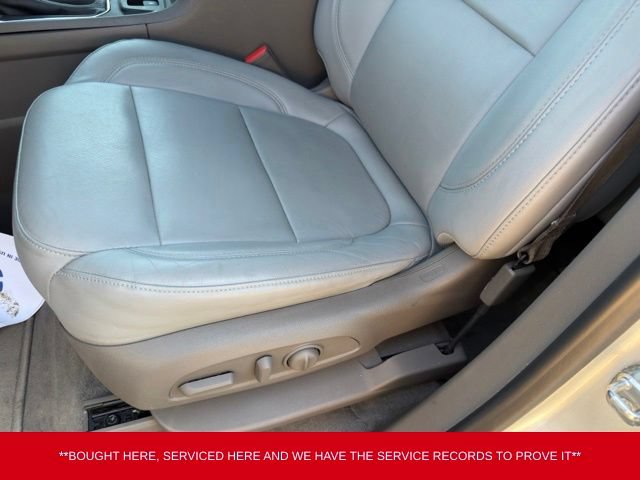 Used 2019 Chevrolet Traverse LT FWD image 11