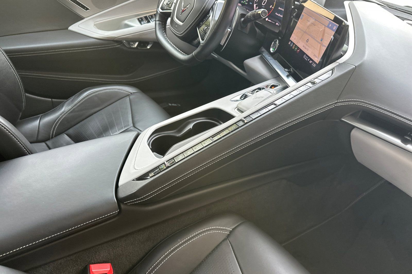 Used 2022 Chevrolet Corvette Stingray Premium Conv w/ Z51 Performance Package image 16