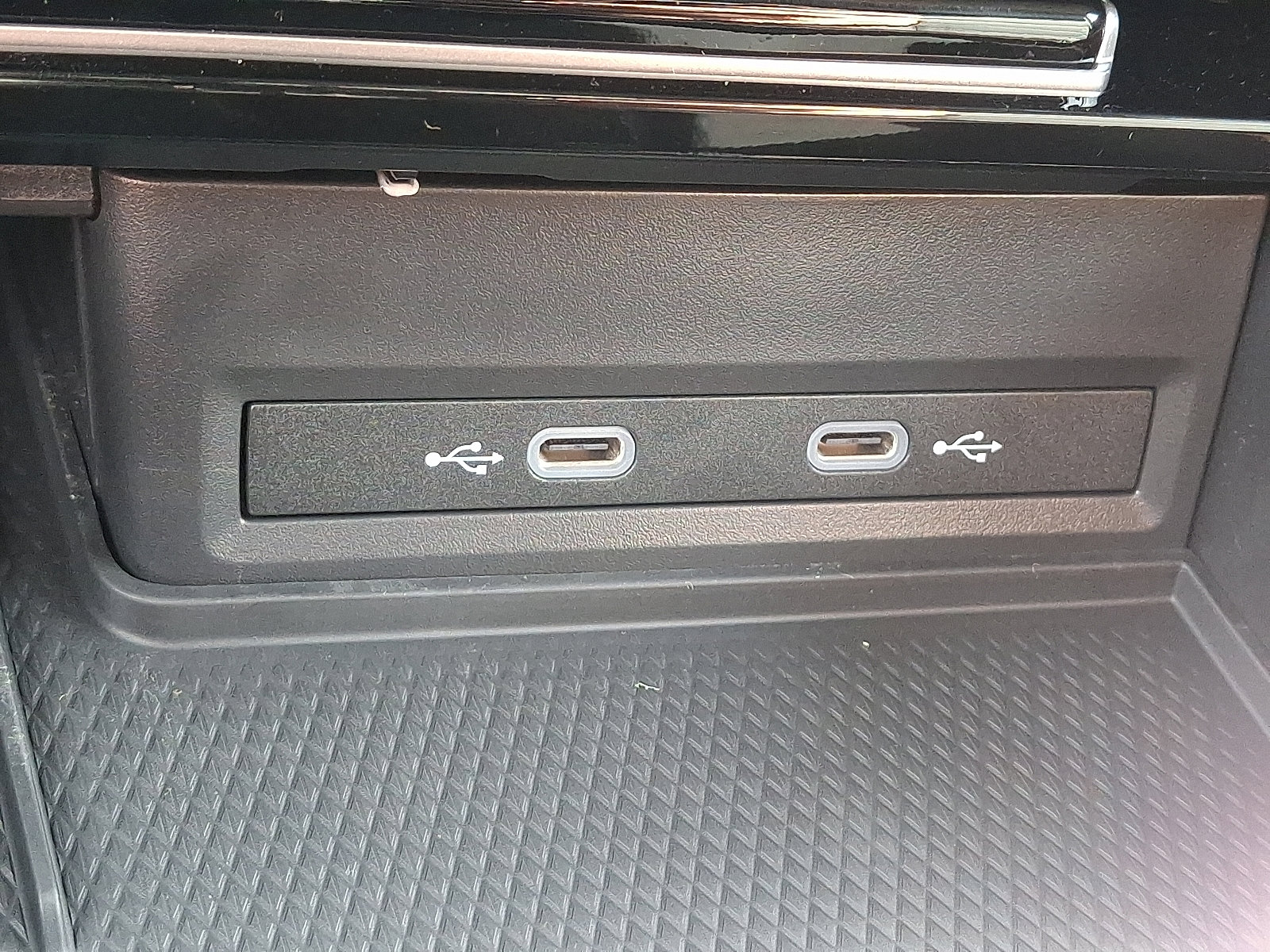 New 2026 Volkswagen Atlas SE image 15