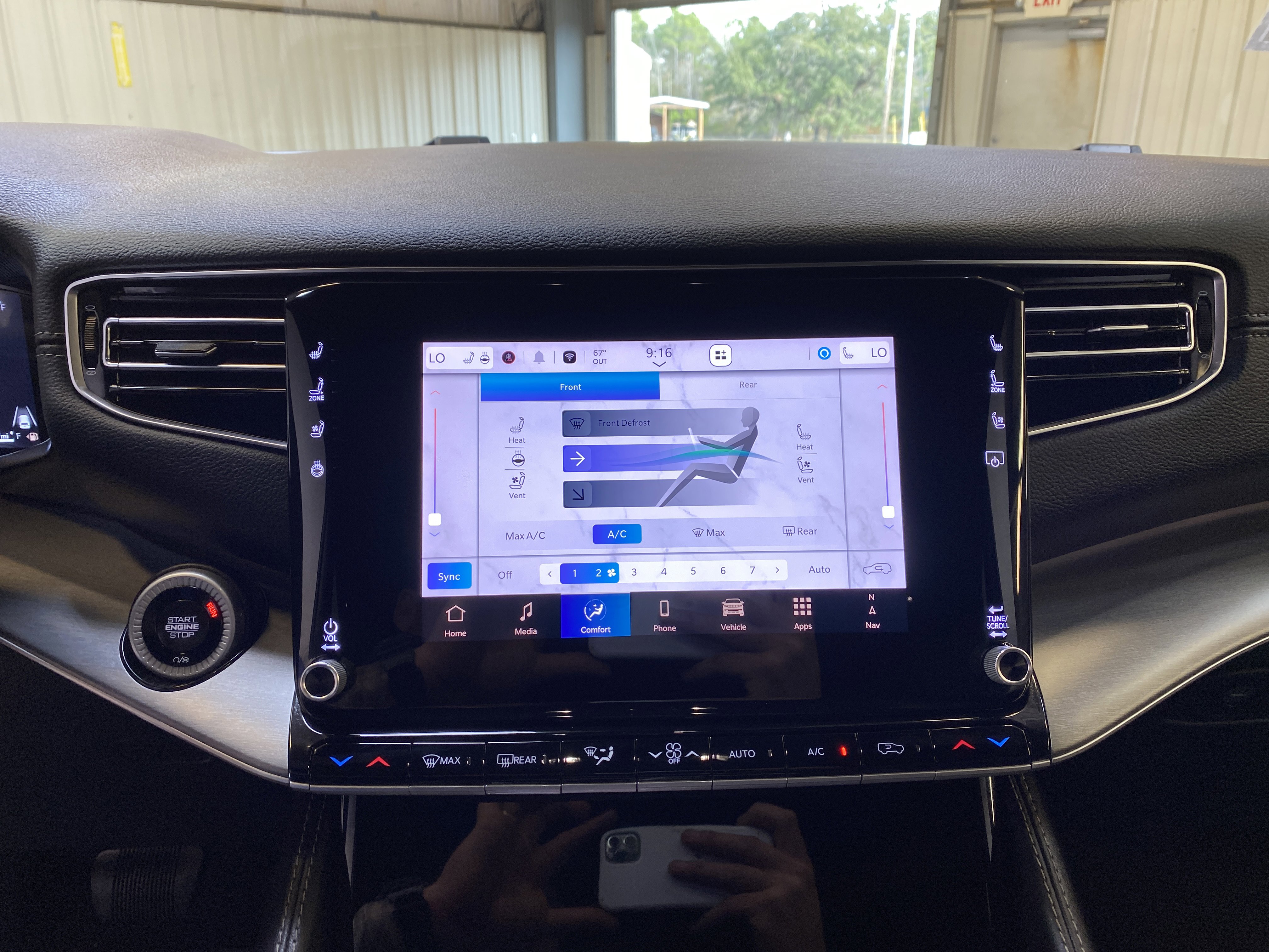 Used 2025 Jeep Wagoneer Series II w/ Premium Group I image 44