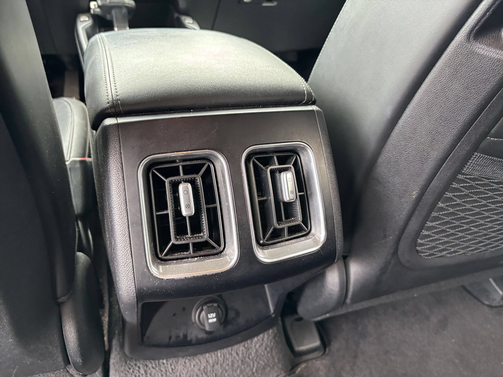 Used 2024 Kia Sorento S FWD image 24