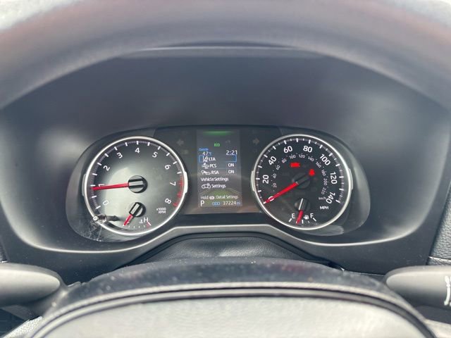 Used 2020 Toyota RAV4 LE w/ All Weather Liner Package AWD/4WD image 13