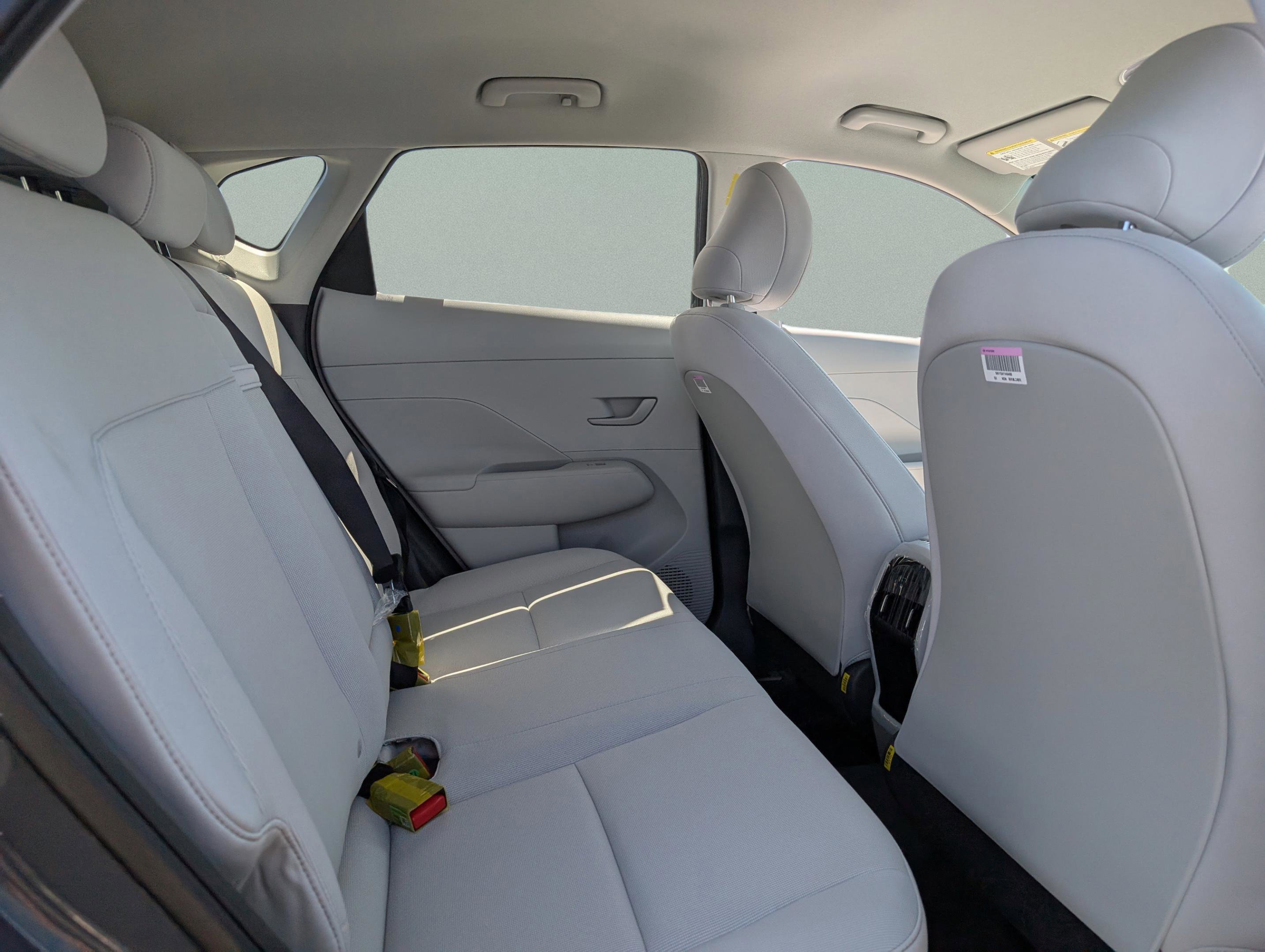 Used 2025 Hyundai Kona SEL AWD/4WD image 17