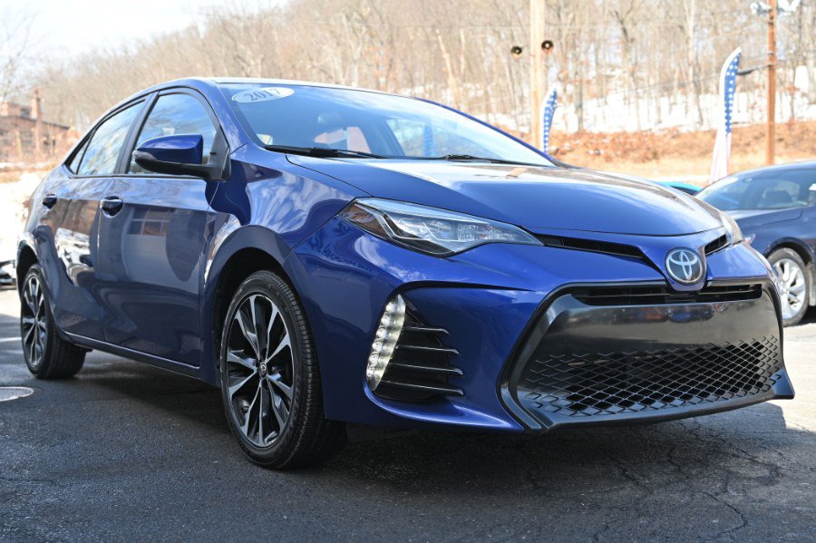 Used 2017 Toyota Corolla SE w/ Carpet Mat Package (TMS) image 7