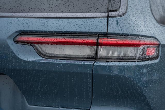 New 2026 Jeep Grand Cherokee L Limited image 10