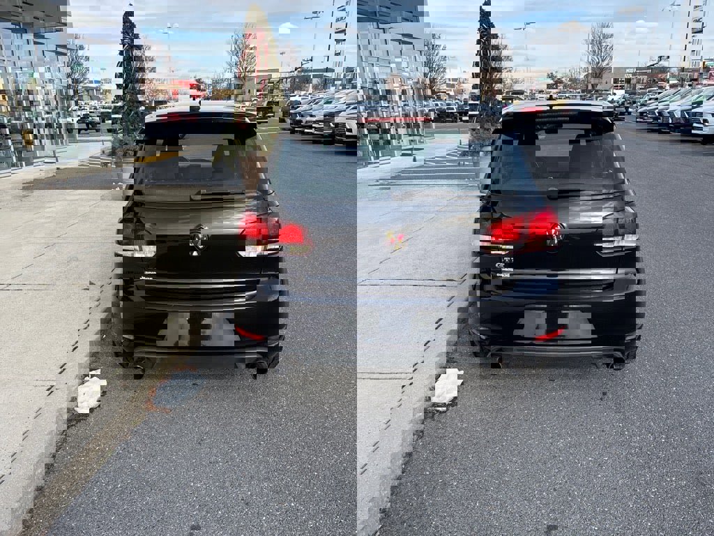 Used 2012 Volkswagen GTI 4-Door image 4