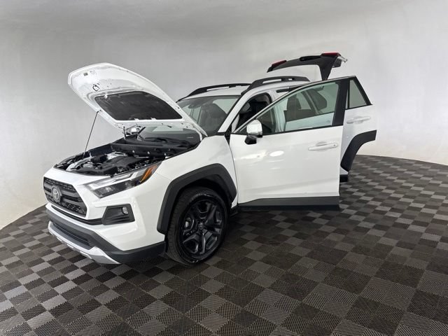Used 2024 Toyota RAV4 Adventure AWD/4WD image 10