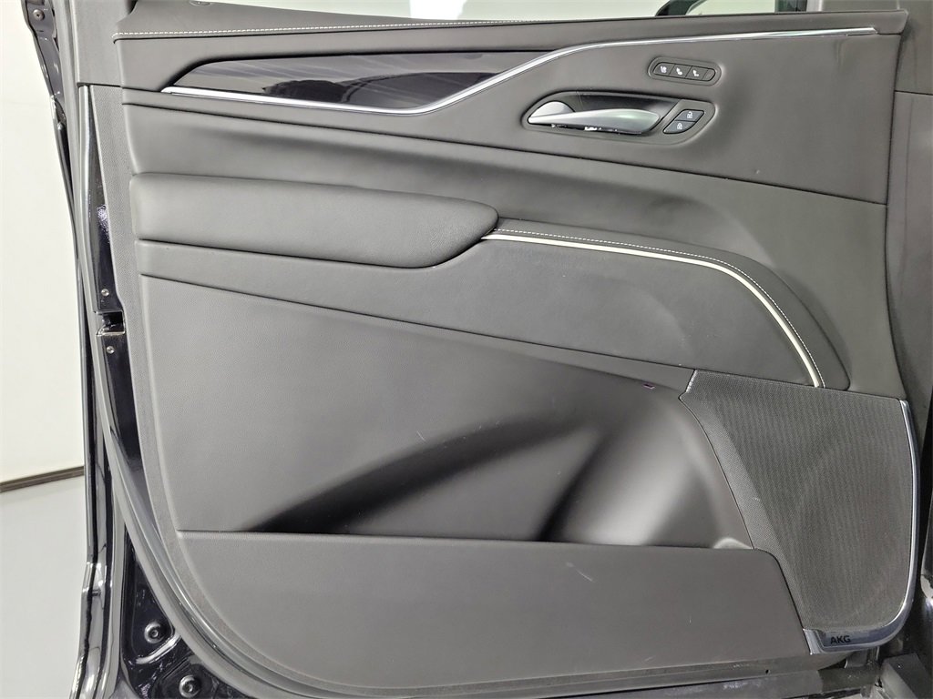 Certified 2024 Cadillac Escalade V w/ Heavy-Duty Trailer Package image 20