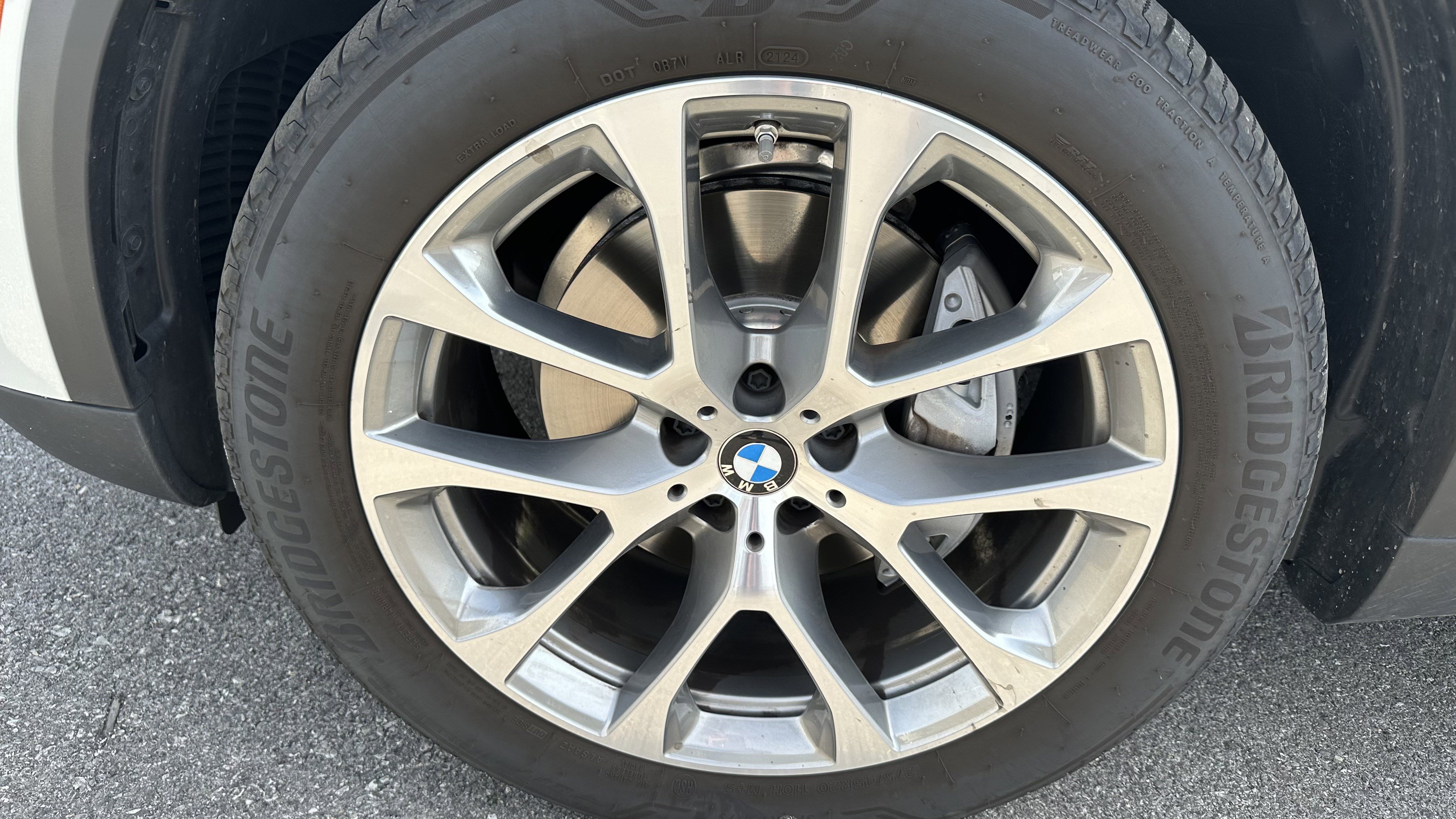 Certified 2025 BMW X5 xDrive40i w/ Climate Comfort Package AWD/4WD image 12