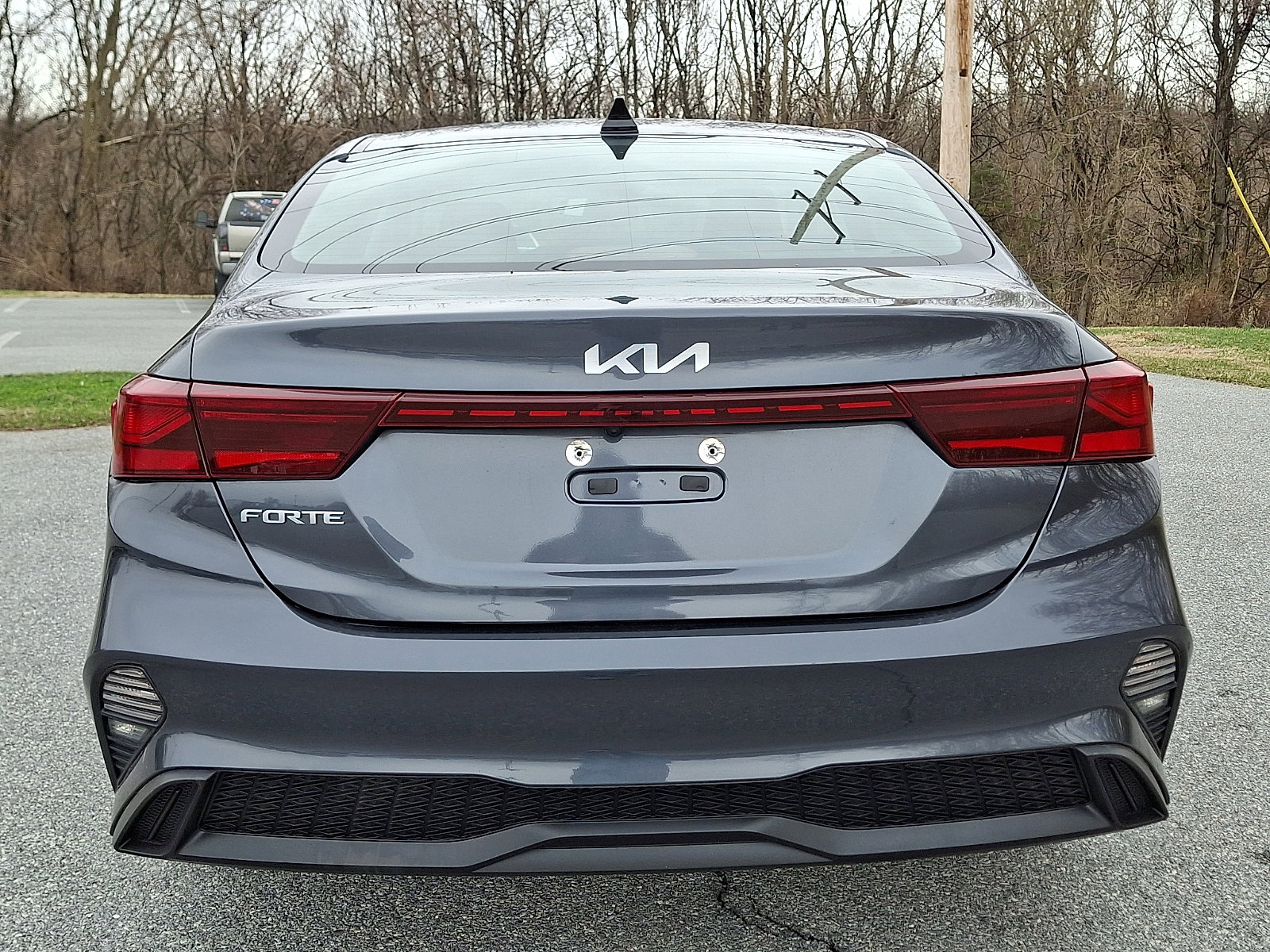 Used 2022 Kia Forte LXS image 5