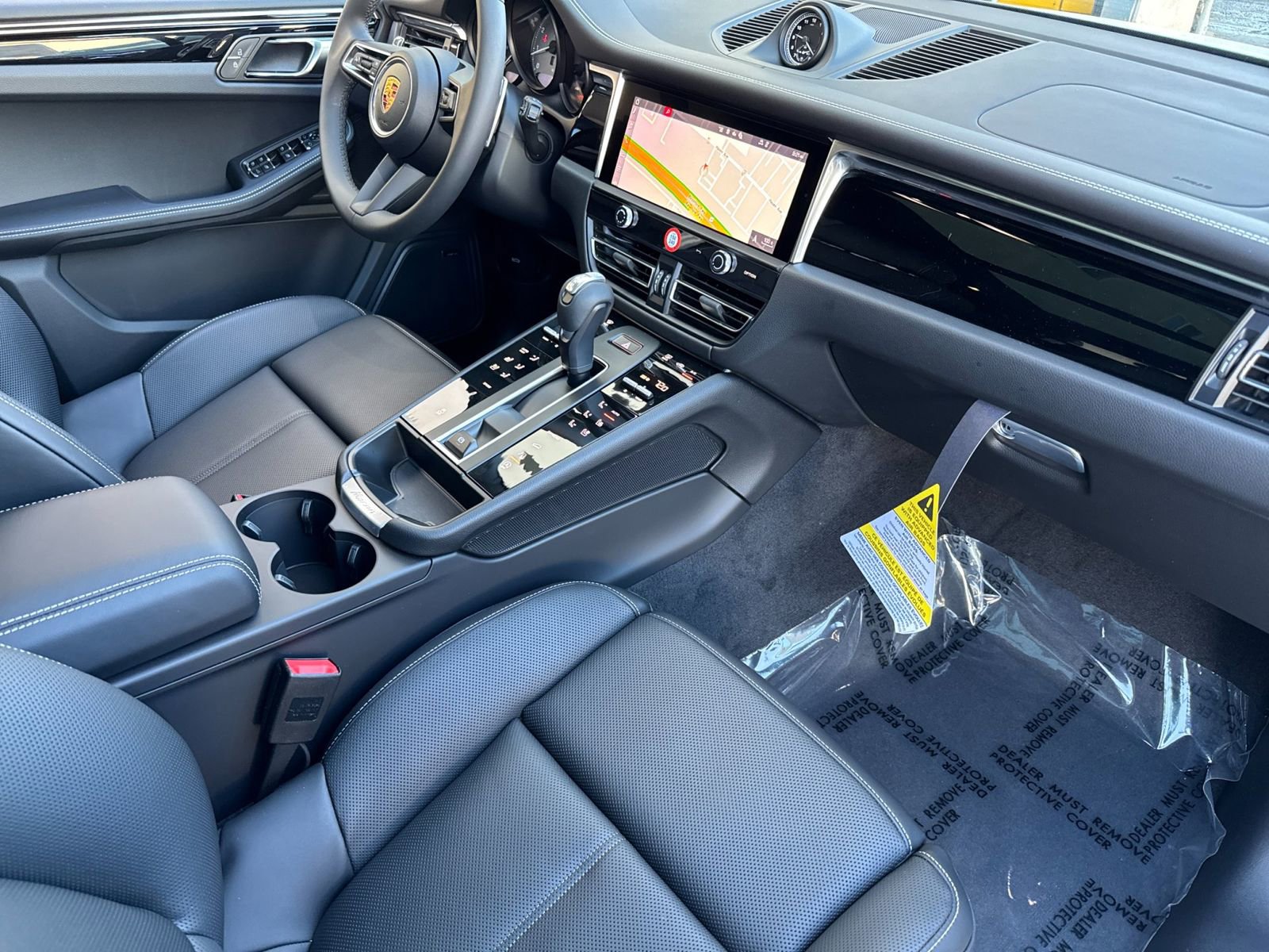 New 2026 Porsche Macan S image 18
