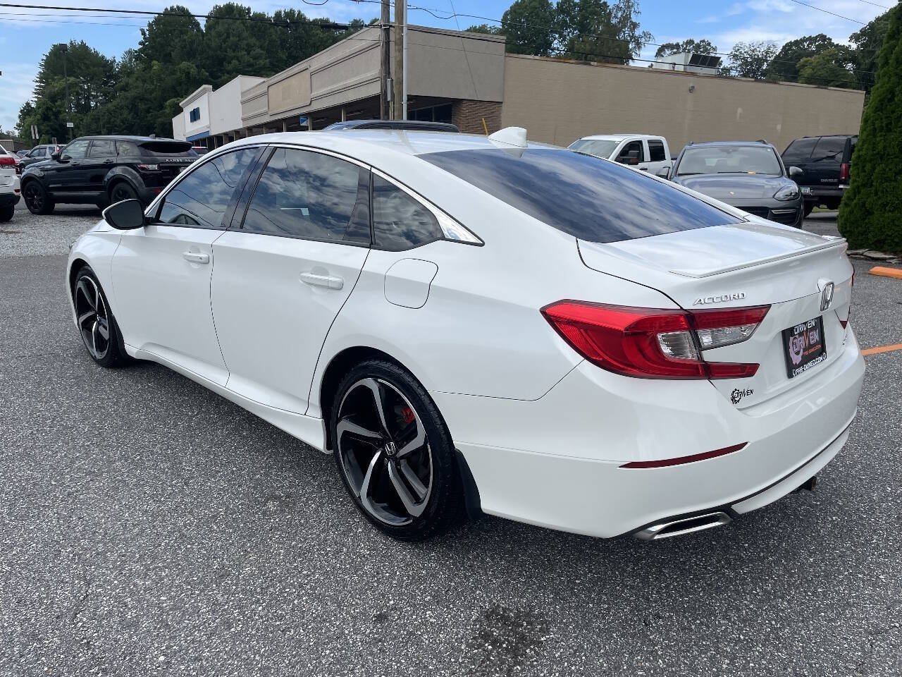 Used 2018 Honda Accord Sport image 10