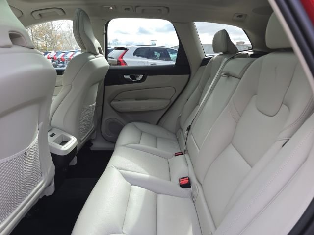 Certified 2023 Volvo XC60 B5 Plus w/ Climate Package AWD/4WD image 22