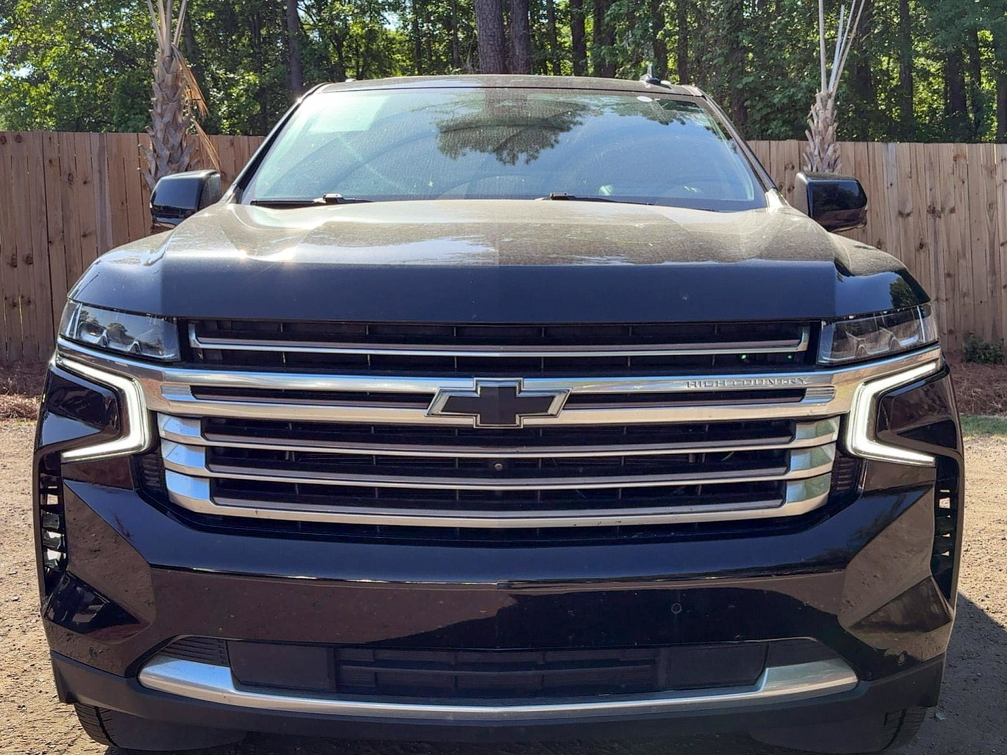 Used 2021 Chevrolet Suburban High Country w/ Premium Package AWD/4WD image 16