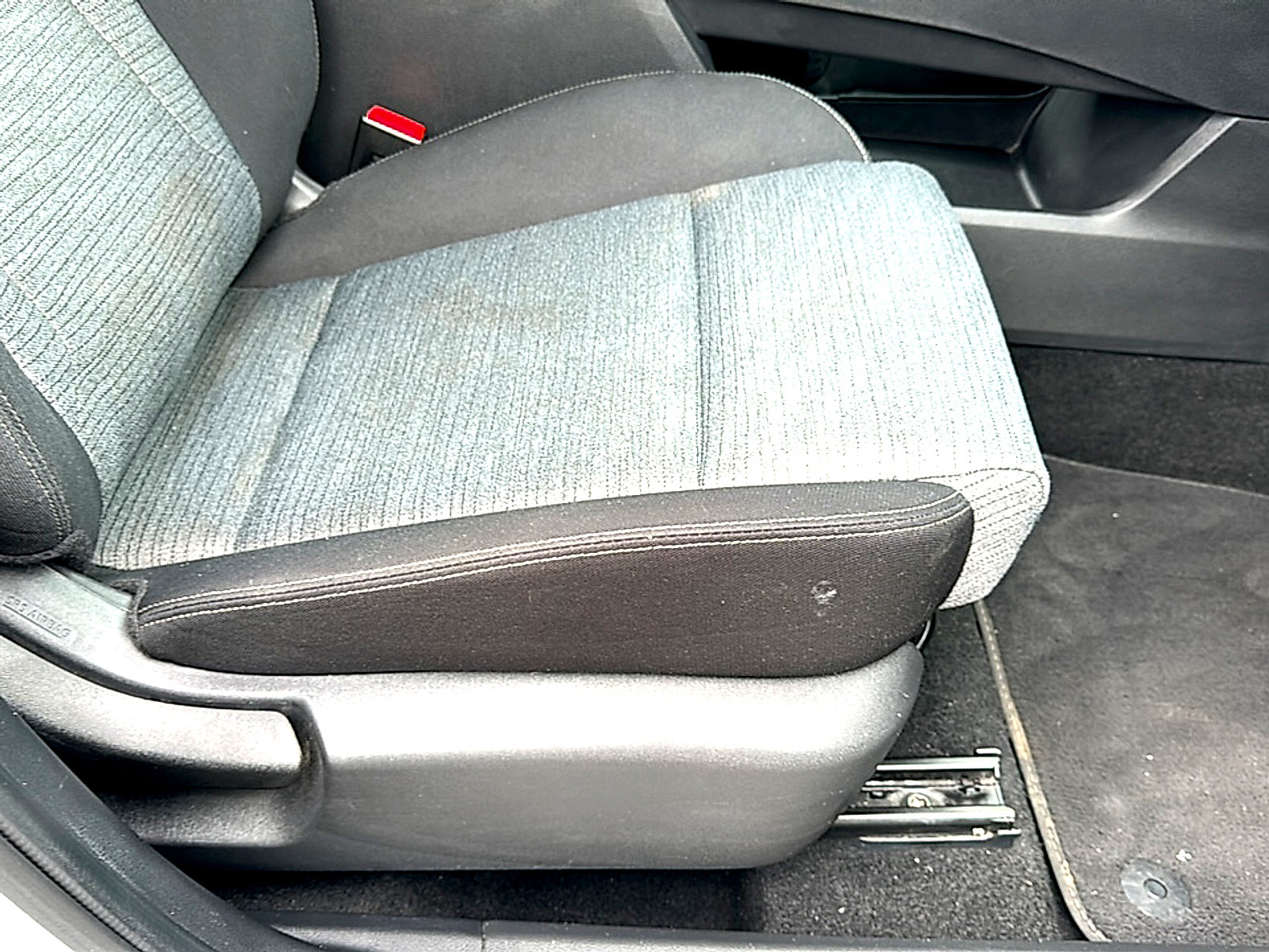 Used 2023 Nissan Rogue SV FWD image 25