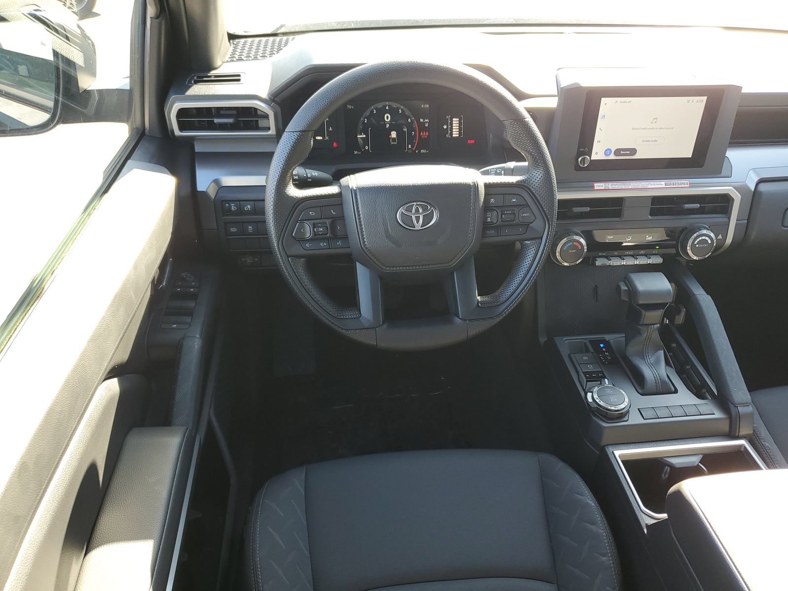 Certified 2025 Toyota Tacoma SR5 AWD/4WD image 10