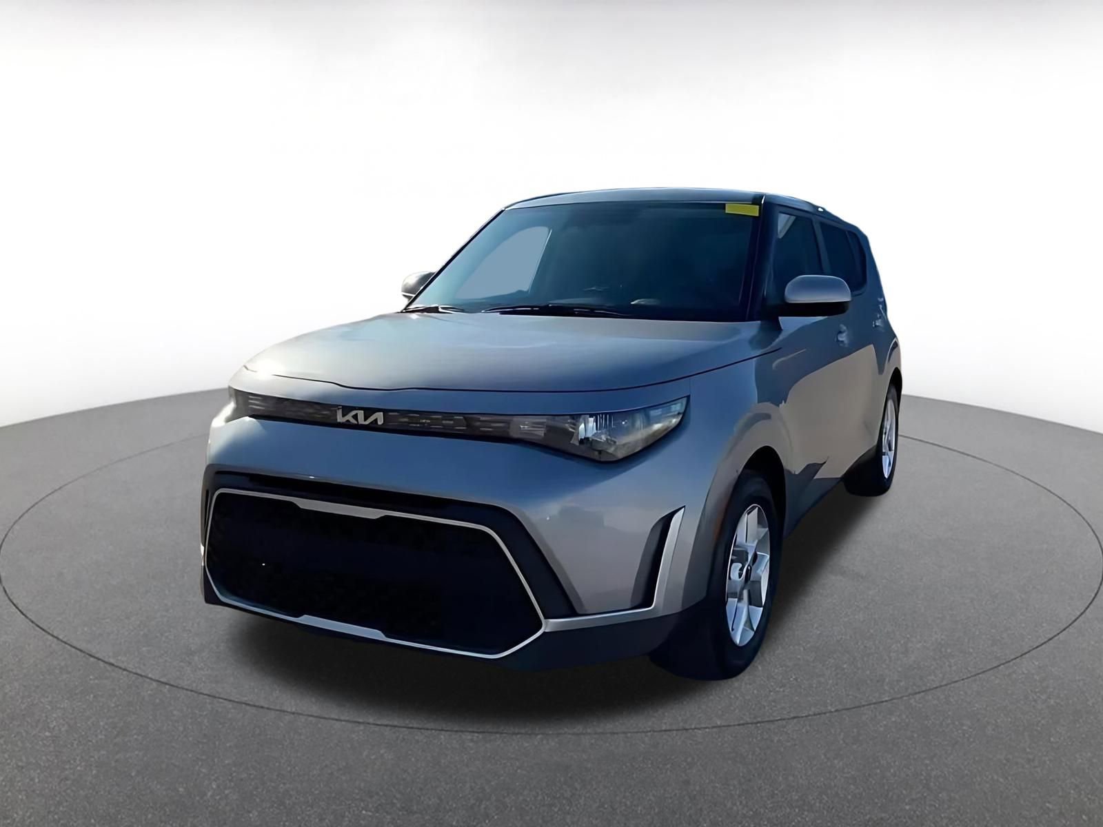 Used 2025 Kia Soul LX w/ LX Technology Package image 7